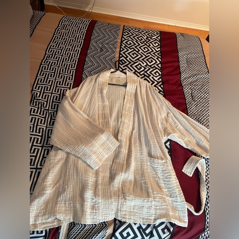 Zara Cream Textured cardigan